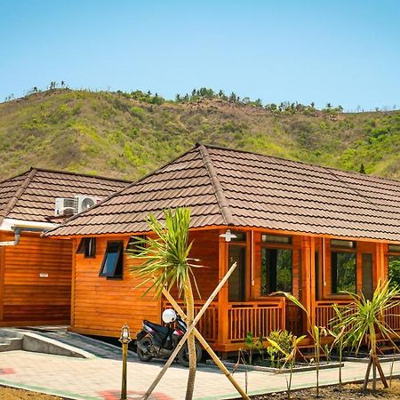 Mandalika Queen Hostel Kuta  Kültér fotó